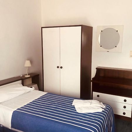 Hotel Mediterraneo Guardia Piemontese Terme Bagian luar foto